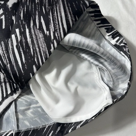 Milly Coco Black and White Patterned Sleeveless Shift Dress ~ 8 - Picture 7 of 12